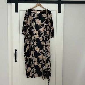 A Madison Dusoir kimono top